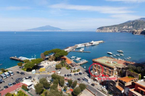 Terrace by the sea - Entire property with terrace Sorrento